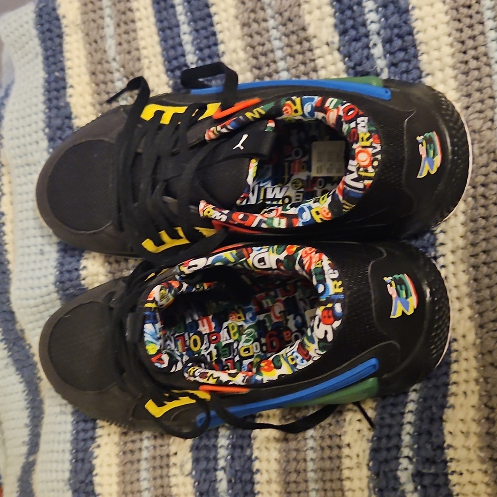 Black Never Used, Size 12, Puma Baskerball Shoes